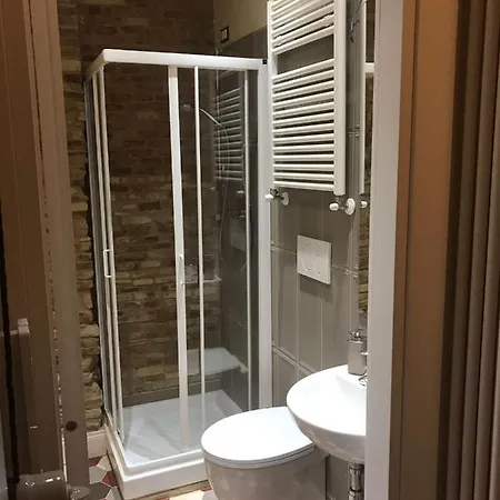 Sotto La Torre 住宿加早餐酒店 3*