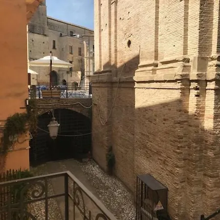 Sotto La Torre 住宿加早餐酒店