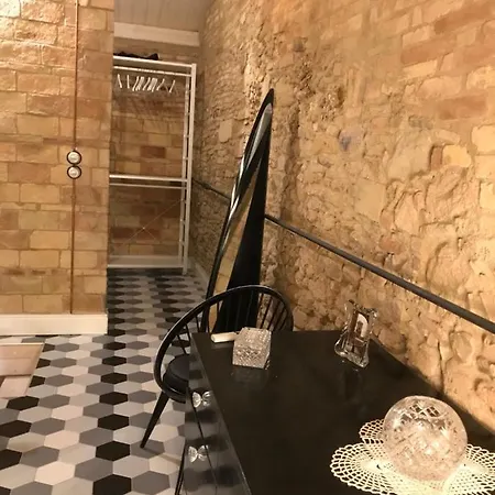 Sotto La Torre Bed & Breakfast *