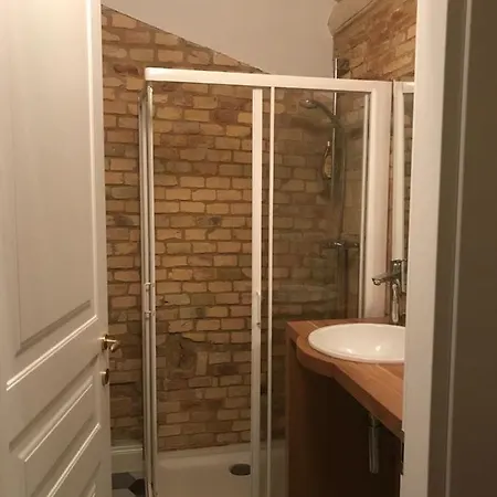 Sotto La Torre 3* 兰恰诺