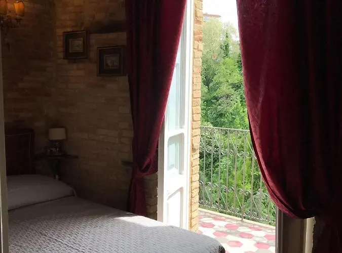 Sotto La Torre 란치아노